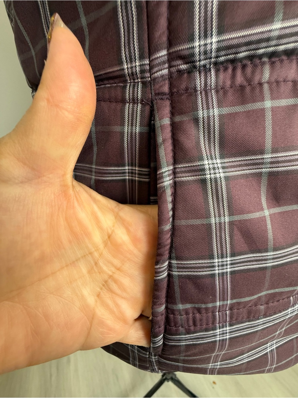 Ariat Plaid Quilted Puffer Vest - Burgundy with Gray - Picture 7 of 16